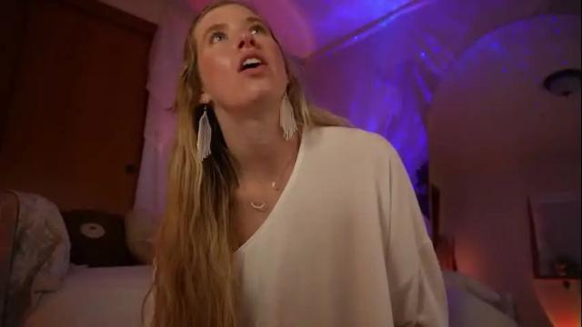 Image 6 of lucy_gooosey Stream on Chaturbate on 22 days ago