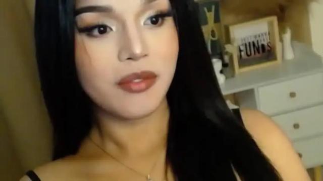 Image 10 of lucy_heartfiliaxxx Stream on Chaturbate on 14 months ago