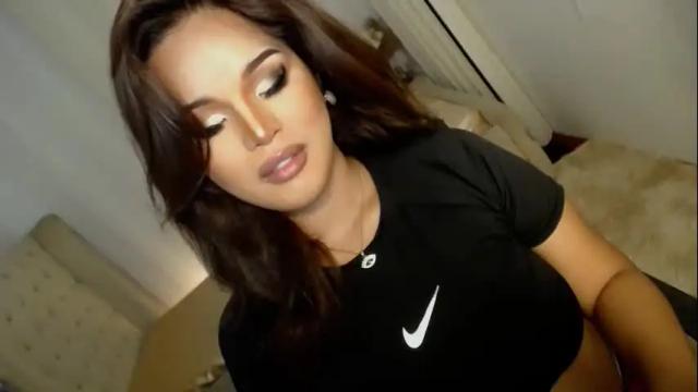 Image 10 of lucy_heartfiliaxxx Stream on Chaturbate on 1 month ago