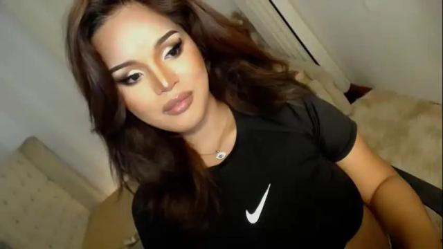 Image 7 of lucy_heartfiliaxxx Stream on Chaturbate on 1 month ago