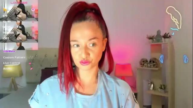 Image 2 of lucy_hot77 Stream on Chaturbate on 1 month ago