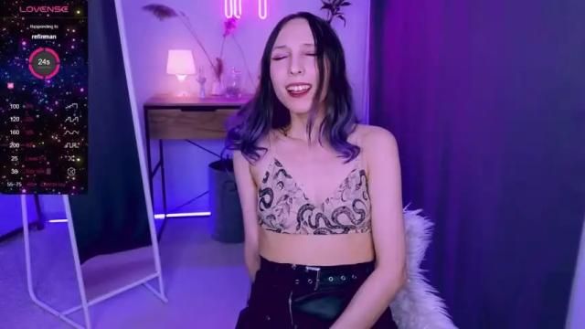 Image 11 of lucy_millss Stream on Chaturbate on 12 months ago