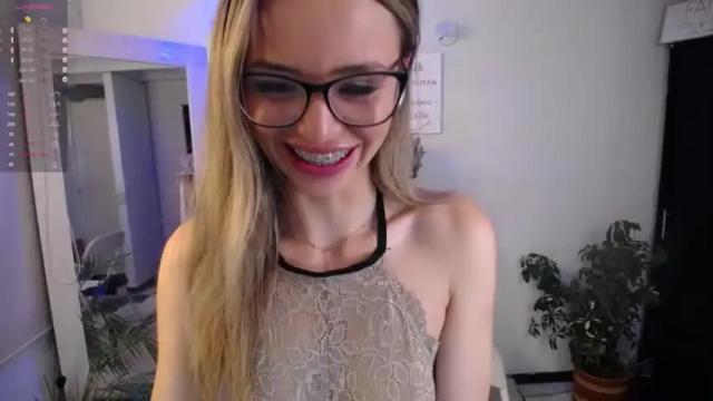 Image 4 of lucy_priincess Stream on Chaturbate on 6 months ago