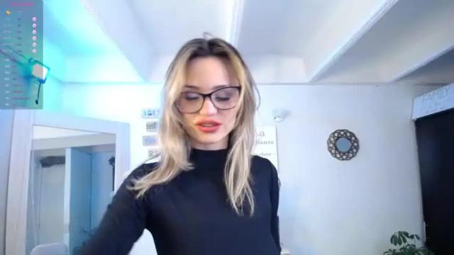 Image 4 of lucy_priincess Stream on Chaturbate on 6 months ago