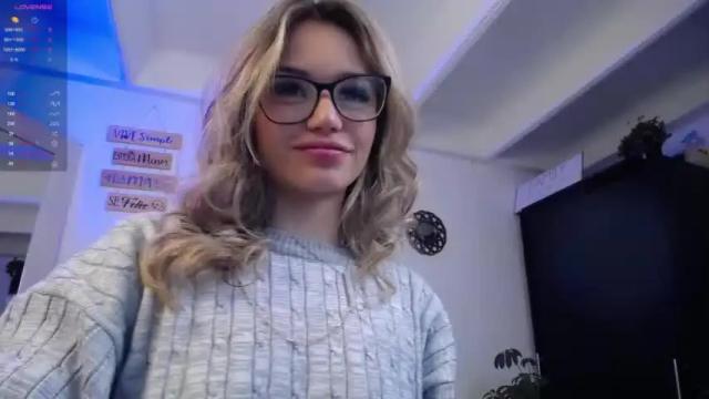 Image 2 of lucy_priincess Stream on Chaturbate on 5 months ago