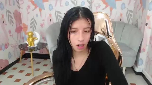 Image 11 of lucy_v_ Stream on Chaturbate on 13 months ago