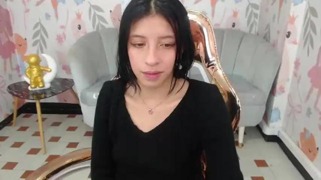 Image 7 of lucy_v_ Stream on Chaturbate on 13 months ago