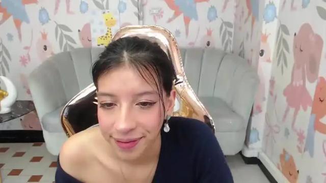 Image 12 of lucy_v_ Stream on Chaturbate on 13 months ago