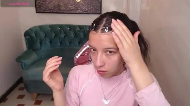 Image 2 of lucy_v_ Stream on Chaturbate on 1 month ago