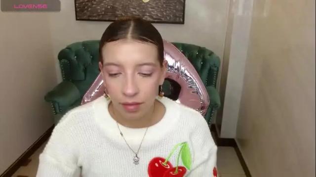 Image 10 of lucy_v_ Stream on Chaturbate on 1 month ago