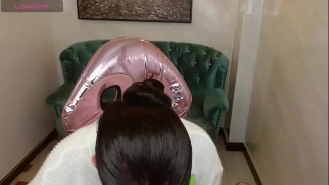 Image 11 of lucy_v_ Stream on Chaturbate on 1 month ago