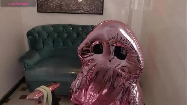Image 2 of lucy_v_ Stream on Chaturbate on 1 month ago
