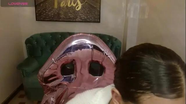 Image 3 of lucy_v_ Stream on Chaturbate on 1 month ago