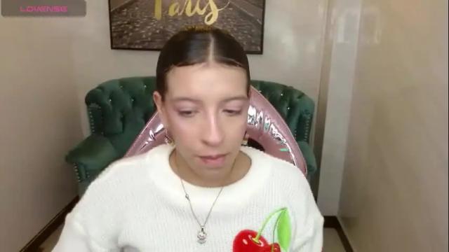 Image 8 of lucy_v_ Stream on Chaturbate on 1 month ago
