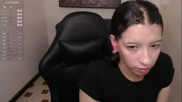 Image 6 of lucy_v_ Stream on Chaturbate on 28 days ago