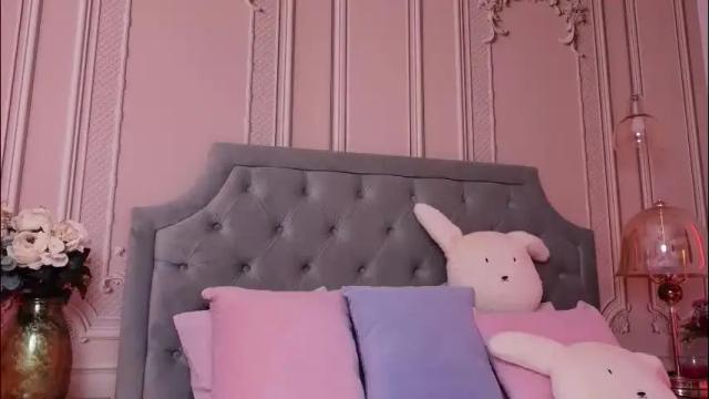 Image 4 of lucyaddison Stream on Chaturbate on 1 month ago