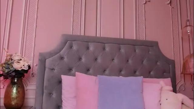 Image 6 of lucyaddison Stream on Chaturbate on 25 days ago