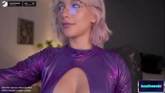 Image 3 of lucyallenx Stream on Chaturbate on 1 month ago