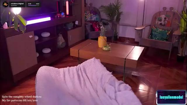 Image 2 of lucyallenx Stream on Chaturbate on 2 months ago