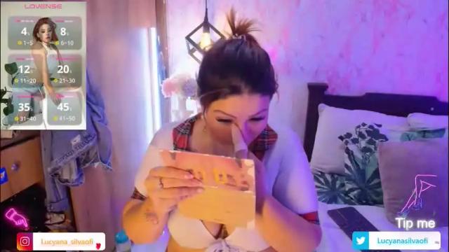 Image 2 of lucyanasilva Stream on Chaturbate on 1 month ago