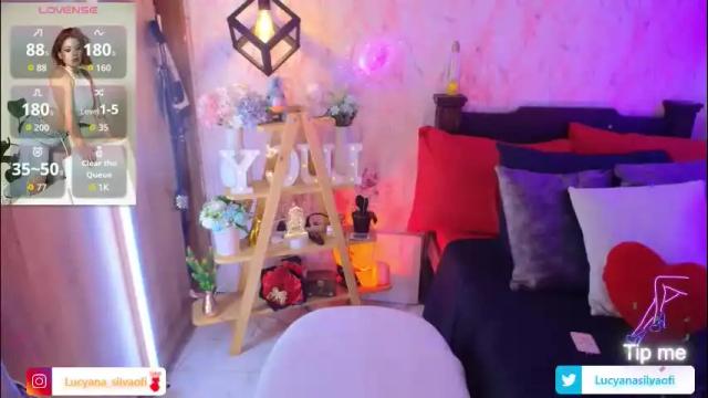 Image 4 of lucyanasilva Stream on Chaturbate on 1 month ago