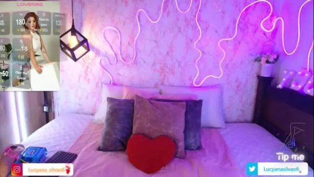 Image 10 of lucyanasilva Stream on Chaturbate on 1 month ago
