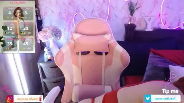 Image 10 of lucyanasilva Stream on Chaturbate on 2 months ago