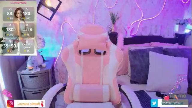 Image 10 of lucyanasilva Stream on Chaturbate on 1 month ago