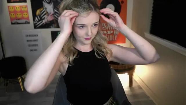 Image 7 of lucydelovely Stream on Chaturbate on 13 months ago