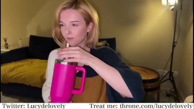 Image 2 of lucydelovely Stream on Chaturbate on 1 month ago