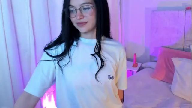 Image 4 of lucyevs Stream on Chaturbate on 1 month ago