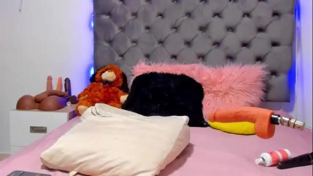 Image 8 of lucyjackson Stream on Chaturbate on 9 months ago