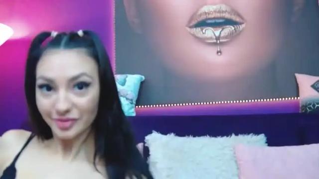 Image 3 of lucykims Stream on Chaturbate on 18 months ago