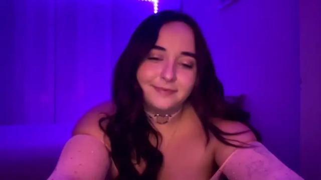 Image 11 of lucylavender444 Stream on Chaturbate on 18 months ago