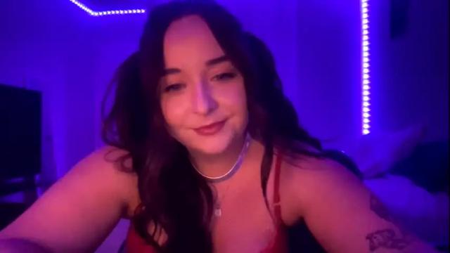 Image 6 of lucylavender444 Stream on Chaturbate on 18 months ago