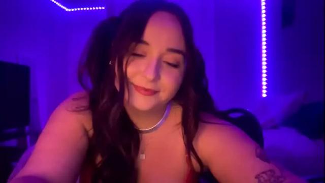 Image 8 of lucylavender444 Stream on Chaturbate on 18 months ago