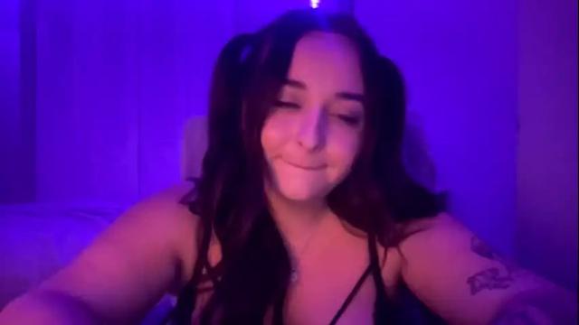 Image 4 of lucylavender444 Stream on Chaturbate on 18 months ago