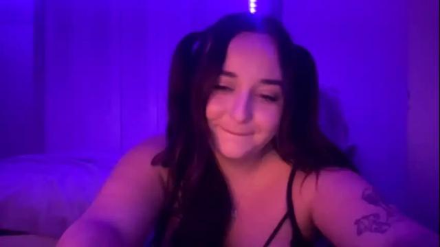 Image 7 of lucylavender444 Stream on Chaturbate on 18 months ago