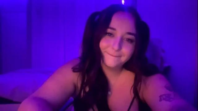 Thumbnail 3, lucylavender444's Stream at Chaturbate, 18 months ago