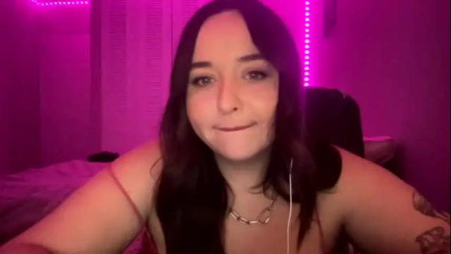 Thumbnail 1, lucylavender444's Stream at Chaturbate, 16 months ago