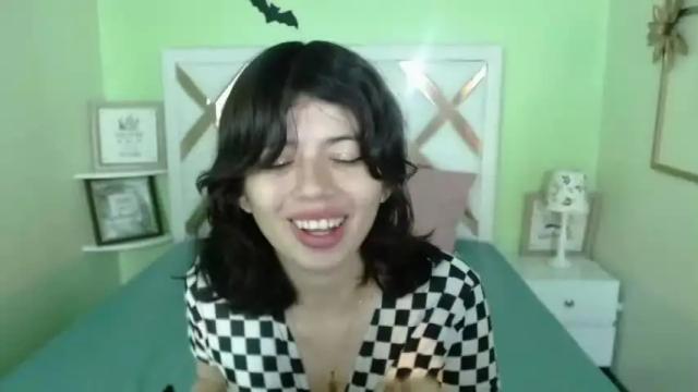 Image 7 of lucylogde Stream on Chaturbate on 18 months ago