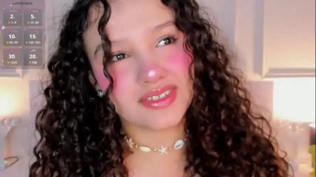 Image 4 of lucylovelyy1 Stream on Chaturbate on 1 month ago