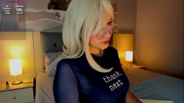 Image 2 of lucylovelyy1 Stream on Chaturbate on 1 month ago