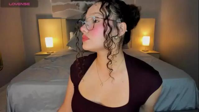 Thumbnail 1, lucylovelyy1's Stream at Chaturbate, 22 days ago