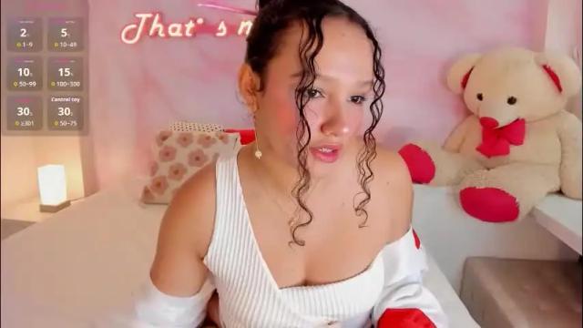 Image 12 of lucylovelyy1 Stream on Chaturbate on 1 month ago