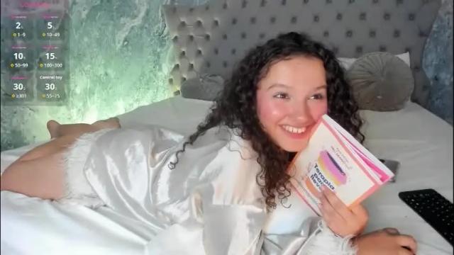 Image 6 of lucylovelyy1 Stream on Chaturbate on 1 month ago