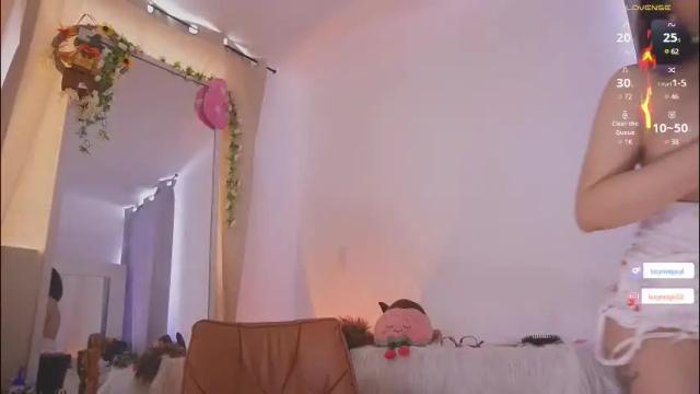 Image 2 of lucymagical Stream on Chaturbate on 1 month ago