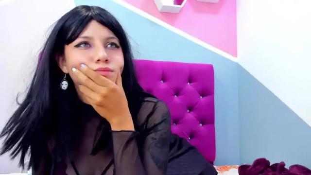 Image 12 of lucymile Stream on Chaturbate on 16 months ago