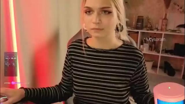 Image 8 of lucysbrain Stream on Chaturbate on 3 months ago