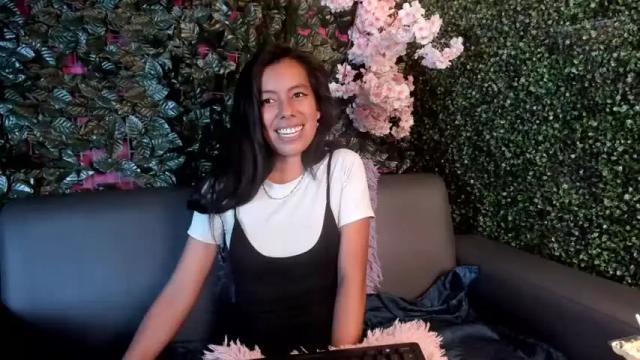 Image 11 of lucyy_brownxxx Stream on Chaturbate on 13 months ago